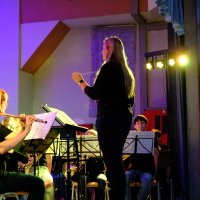 Nachwuchskonzert 2022: Nachwuchsdirigentin Lea Bittner