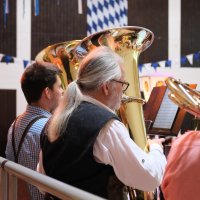 Oktoberfest 2023: Blasorchester beim Frühschoppen