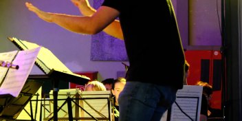 Nachwuchskonzert 2022: Nachwuchsdirigent Leo Thiemann